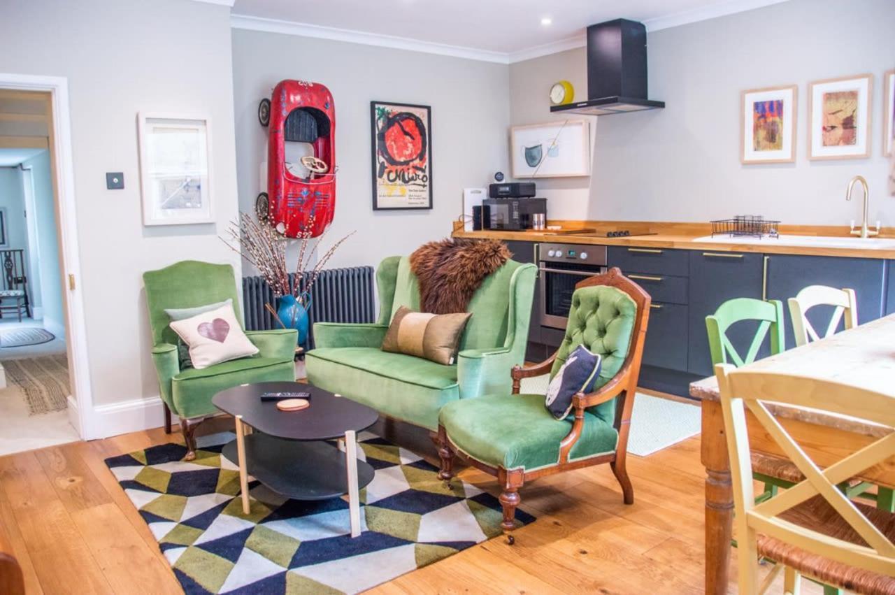 Unique 2 Bed In The Heart Of Bath With Parking Apartman Kültér fotó