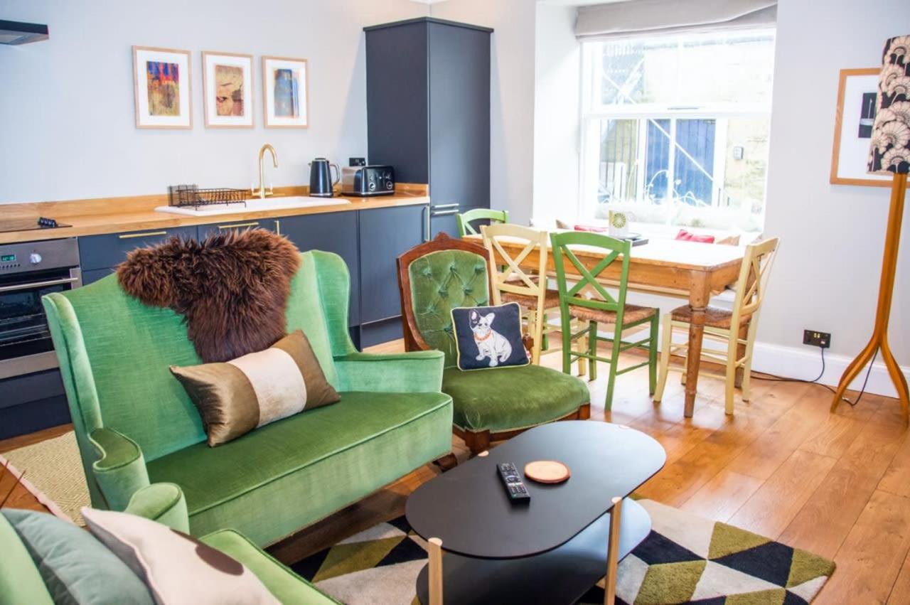 Unique 2 Bed In The Heart Of Bath With Parking Apartman Kültér fotó