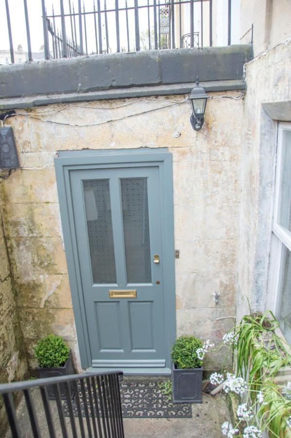 Unique 2 Bed In The Heart Of Bath With Parking Apartman Kültér fotó