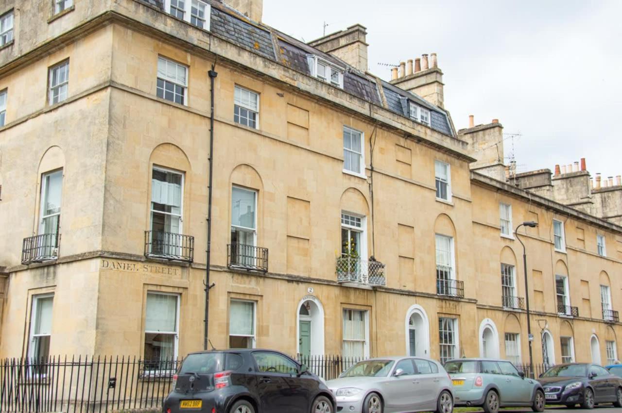 Unique 2 Bed In The Heart Of Bath With Parking Apartman Kültér fotó