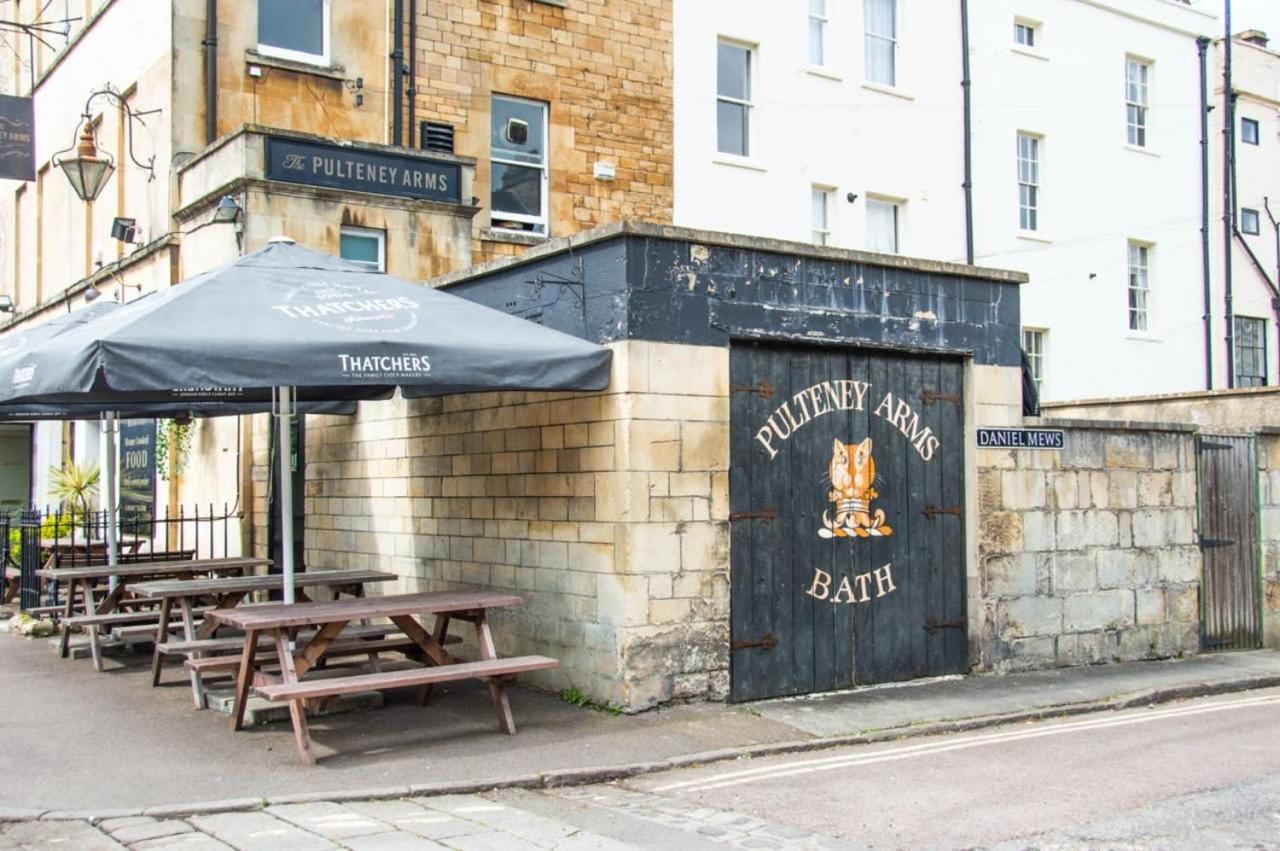 Unique 2 Bed In The Heart Of Bath With Parking Apartman Kültér fotó